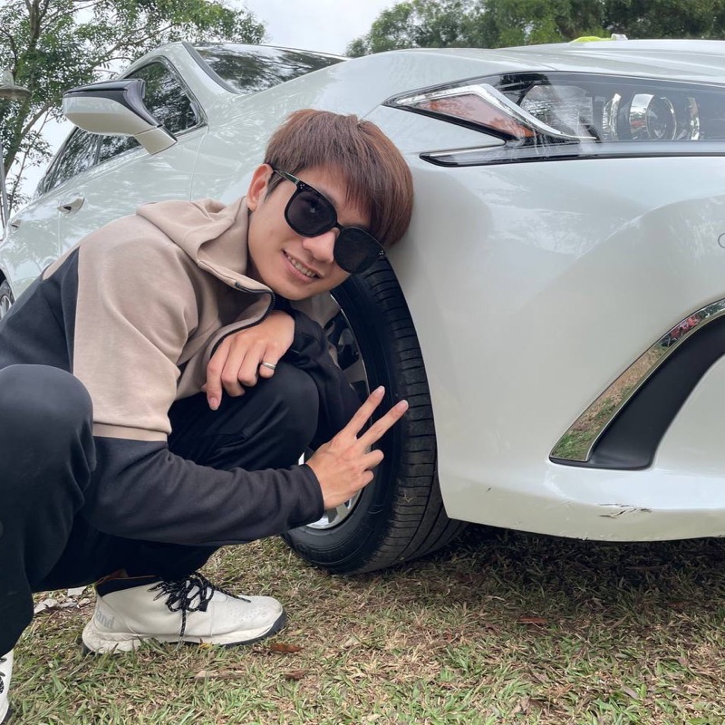 崇瑋