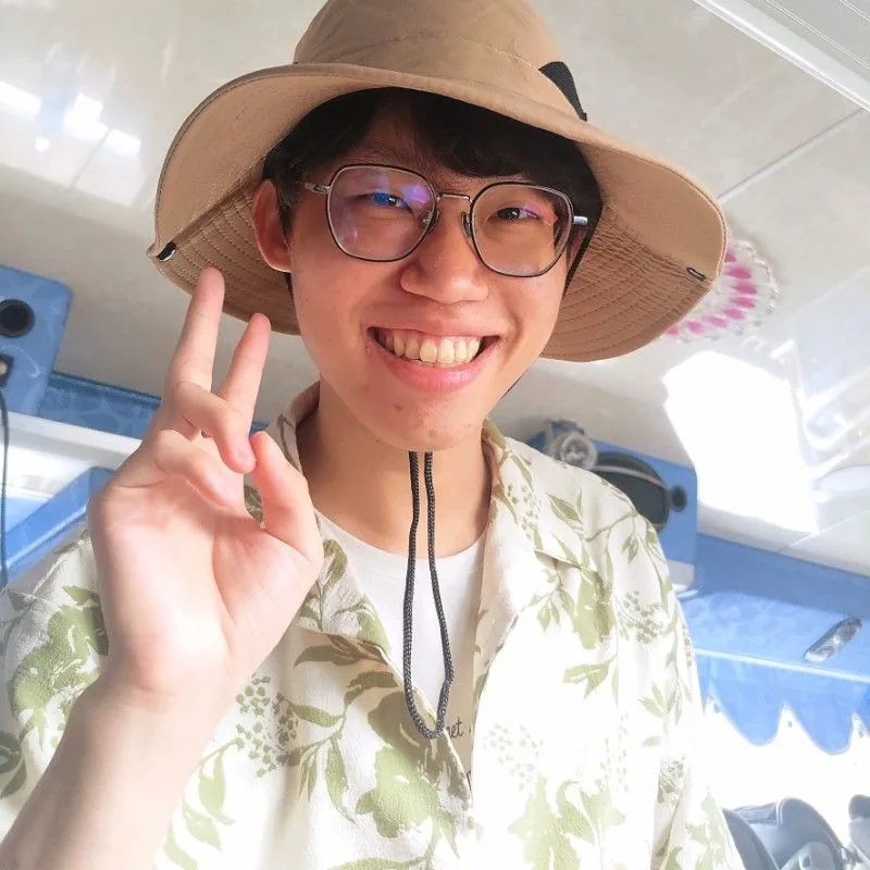 2黃威凱