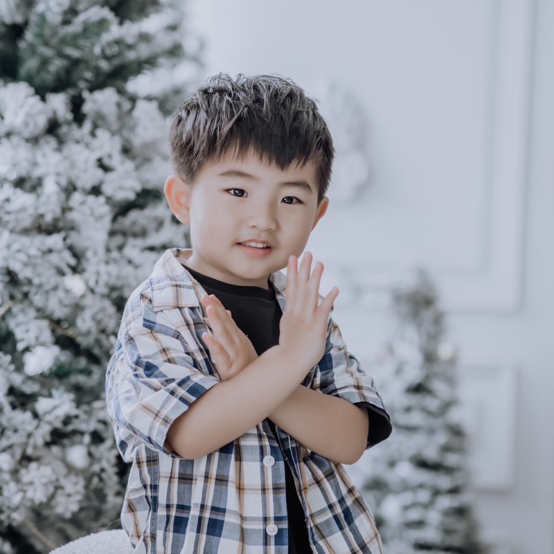 🎄 Sharon