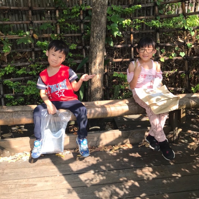 秝羚（巧玲&政諺）