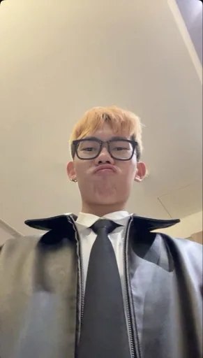 少年股神的老大哥