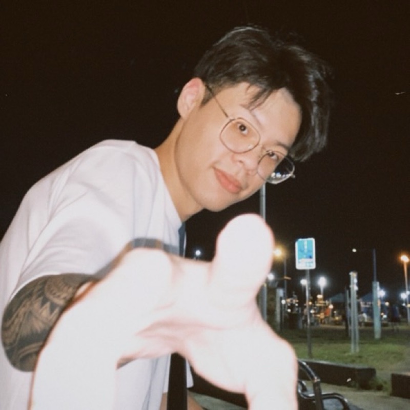 喬