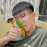 余偉新